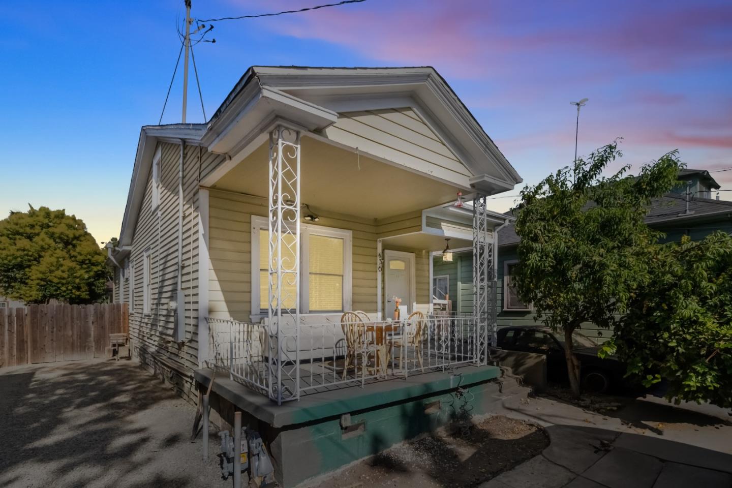 Front Image Thumbnail for ML82028440