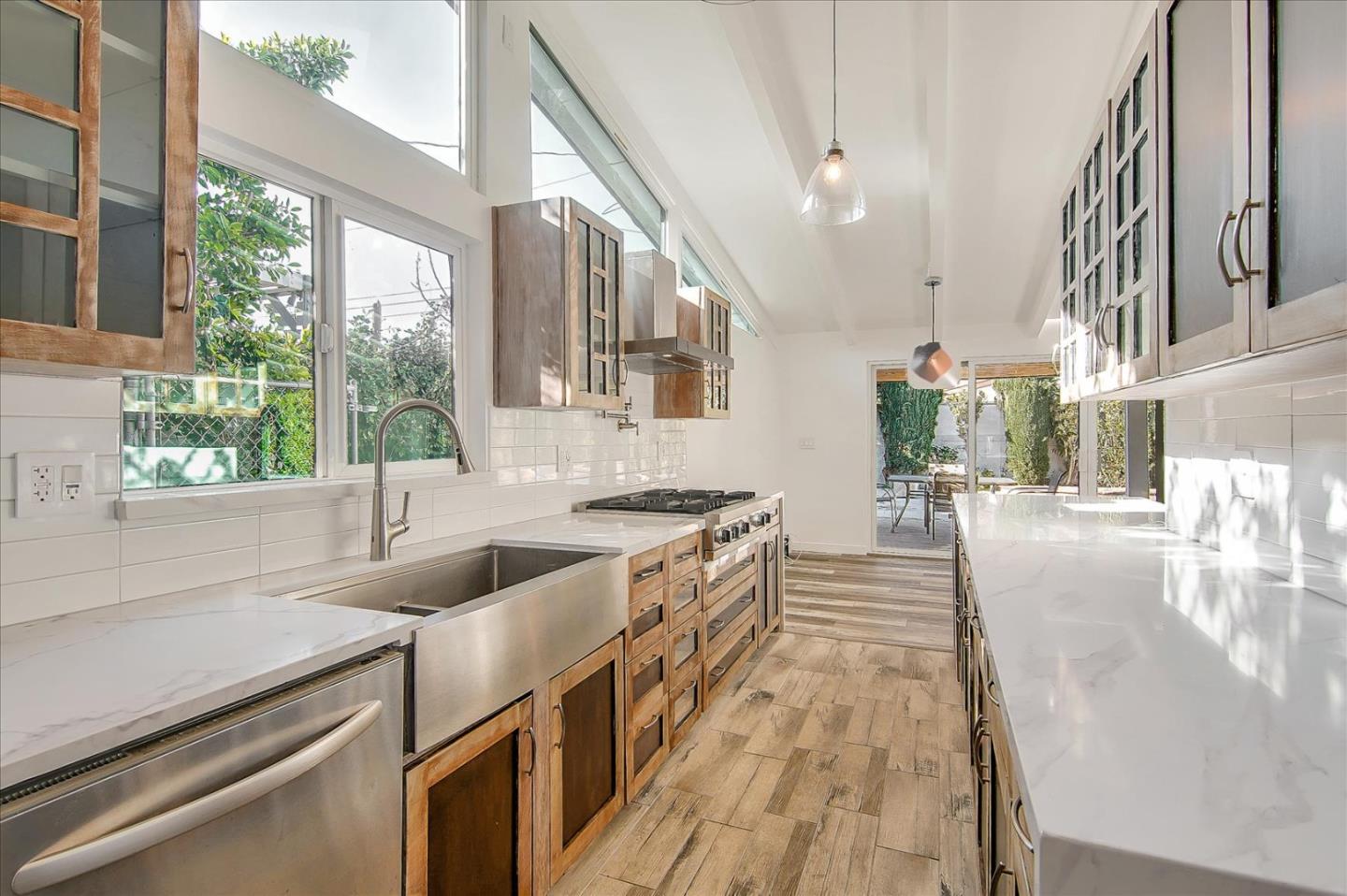 Front Image Thumbnail for ML82028466