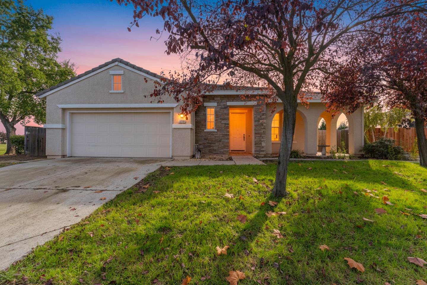 Front Image Thumbnail for ML82028492