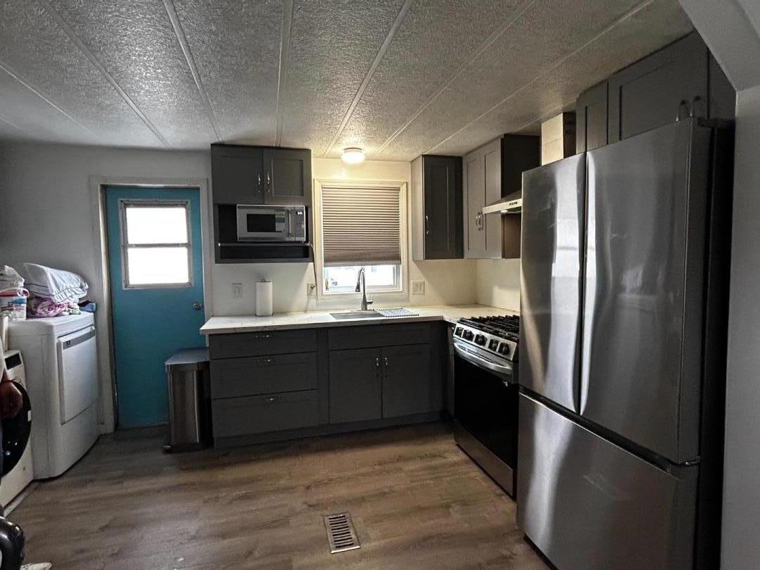 Front Image Thumbnail for ML82028547