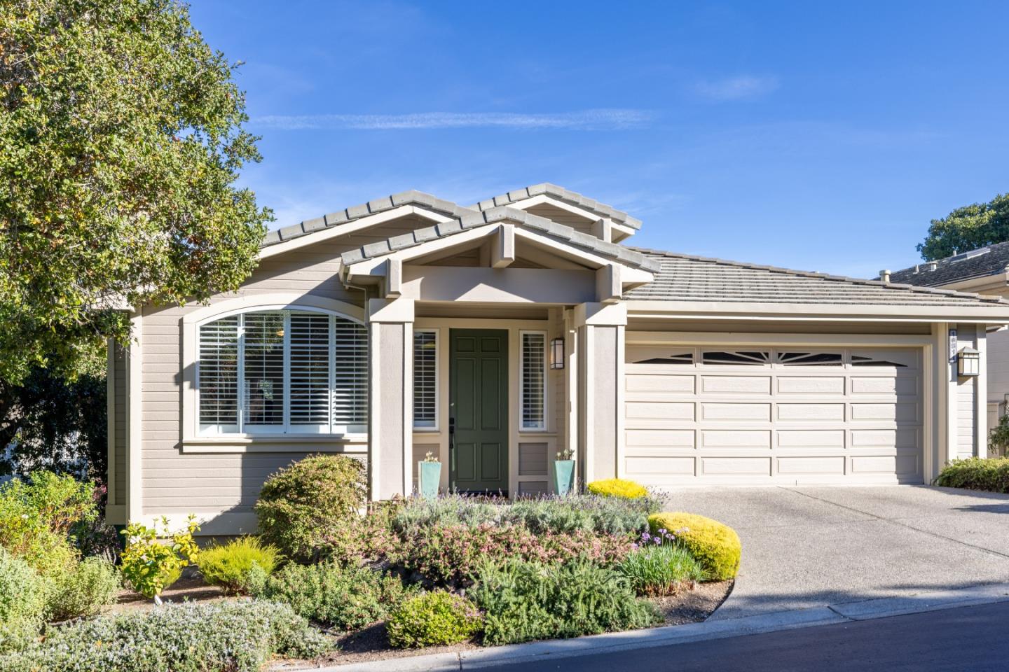 Front Image Thumbnail for ML82028568