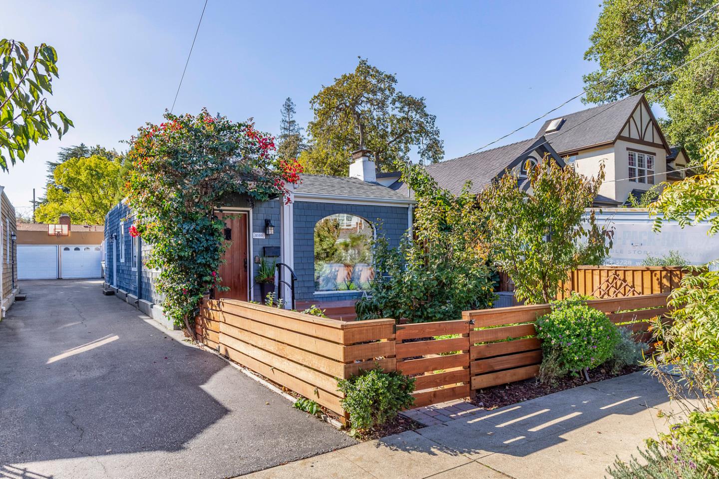 Front Image Thumbnail for ML82028595