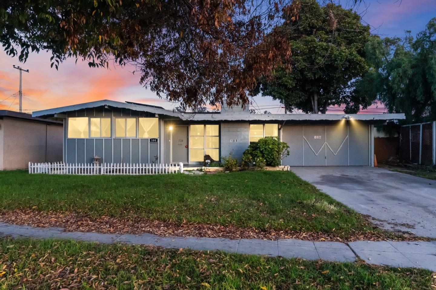 Front Image Thumbnail for ML82028621