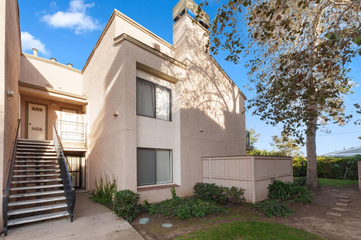 Front Image Thumbnail for ML82028681