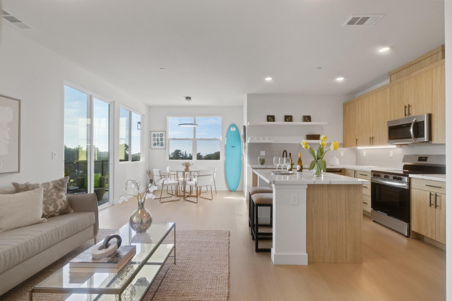 Front Image Thumbnail for ML82028693