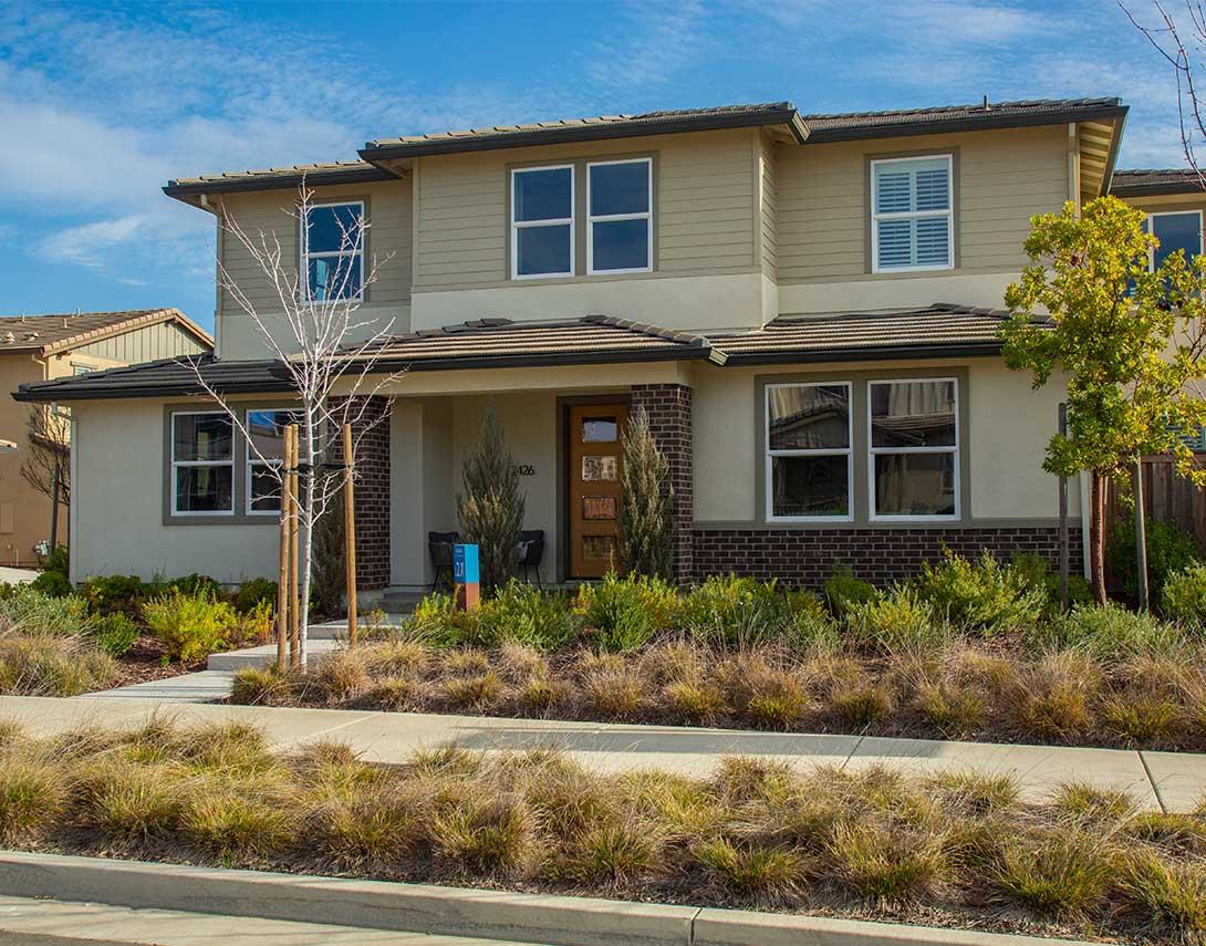 Front Image Thumbnail for ML82028716