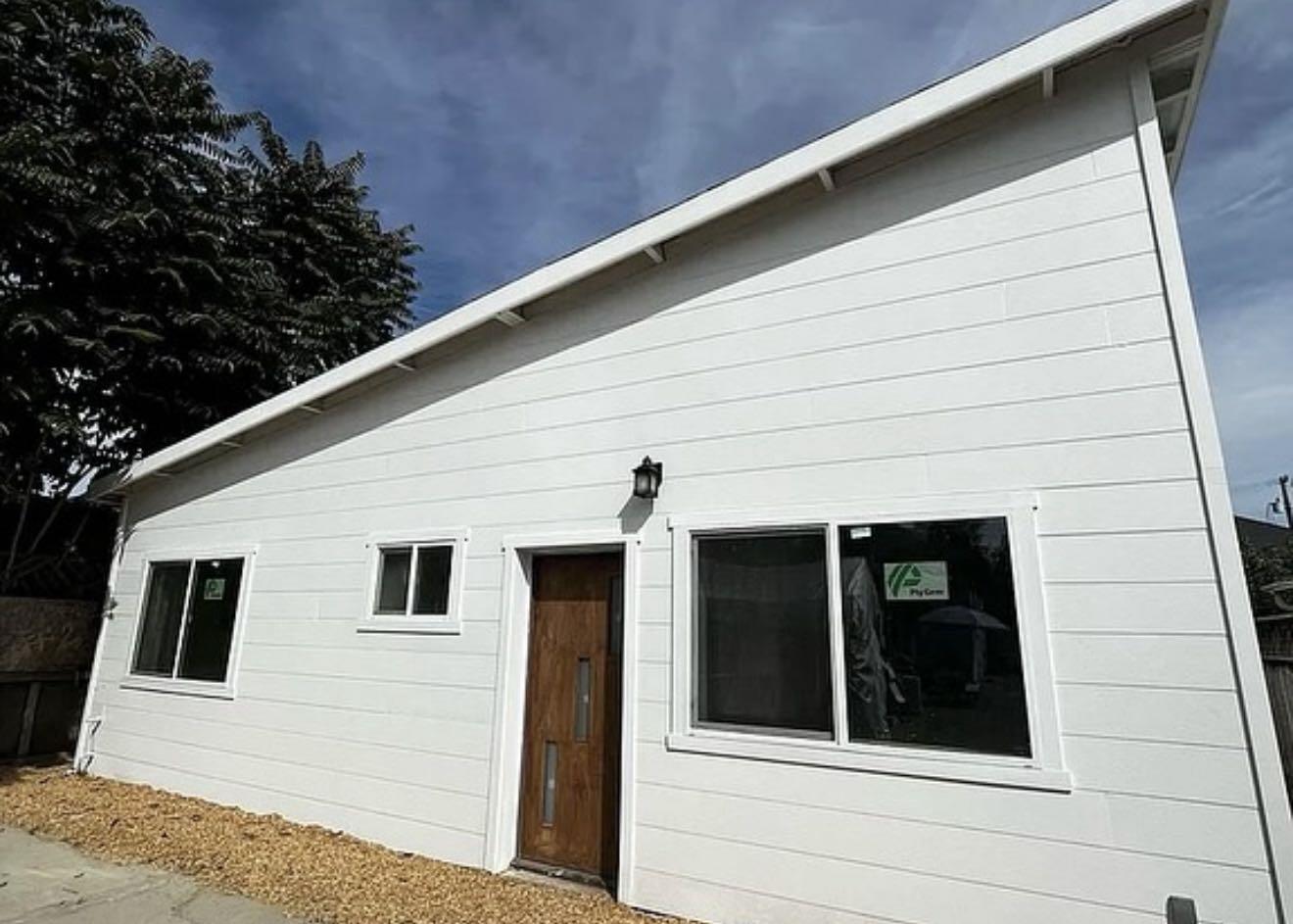 Front Image Thumbnail for ML82028764