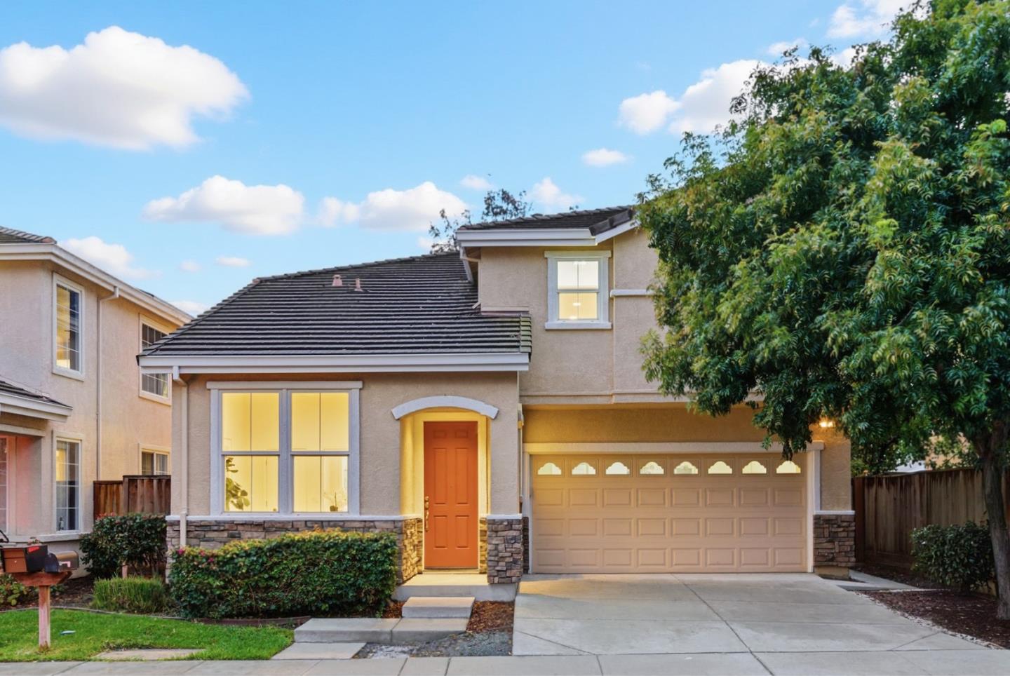 Front Image Thumbnail for ML82028802