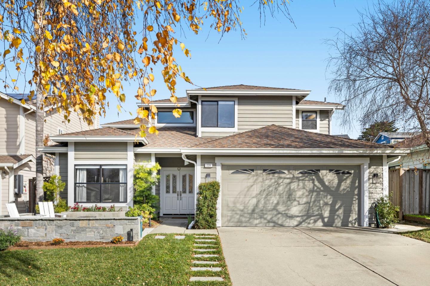 Front Image Thumbnail for ML82028894