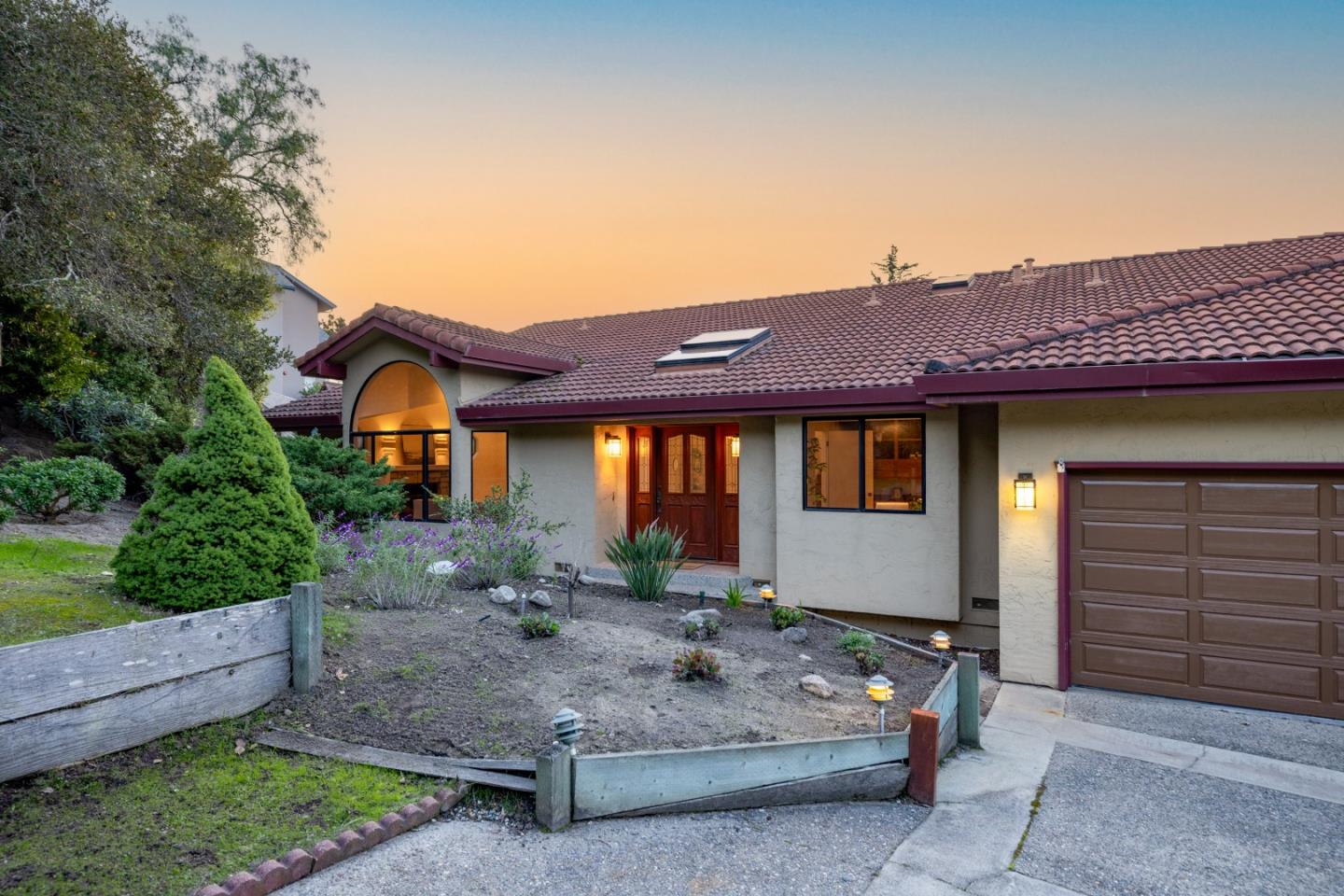 Front Image Thumbnail for ML82028908