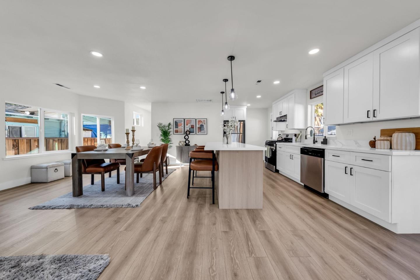 Front Image Thumbnail for ML82028910