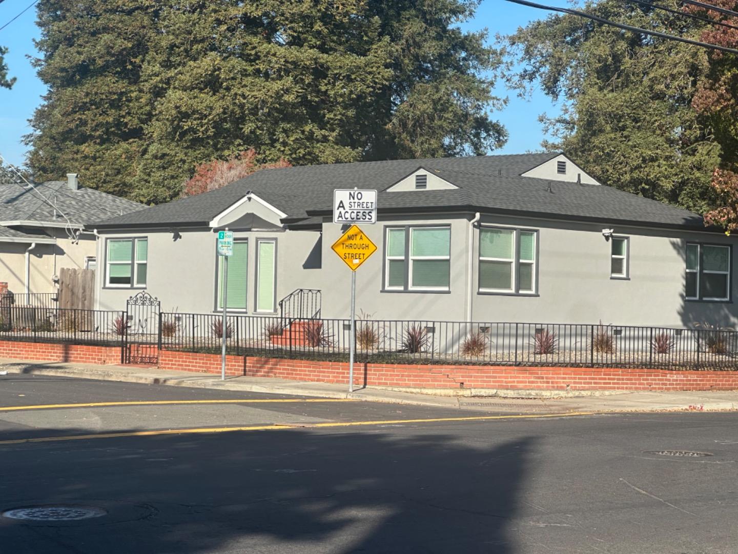 Front Image Thumbnail for ML82028945