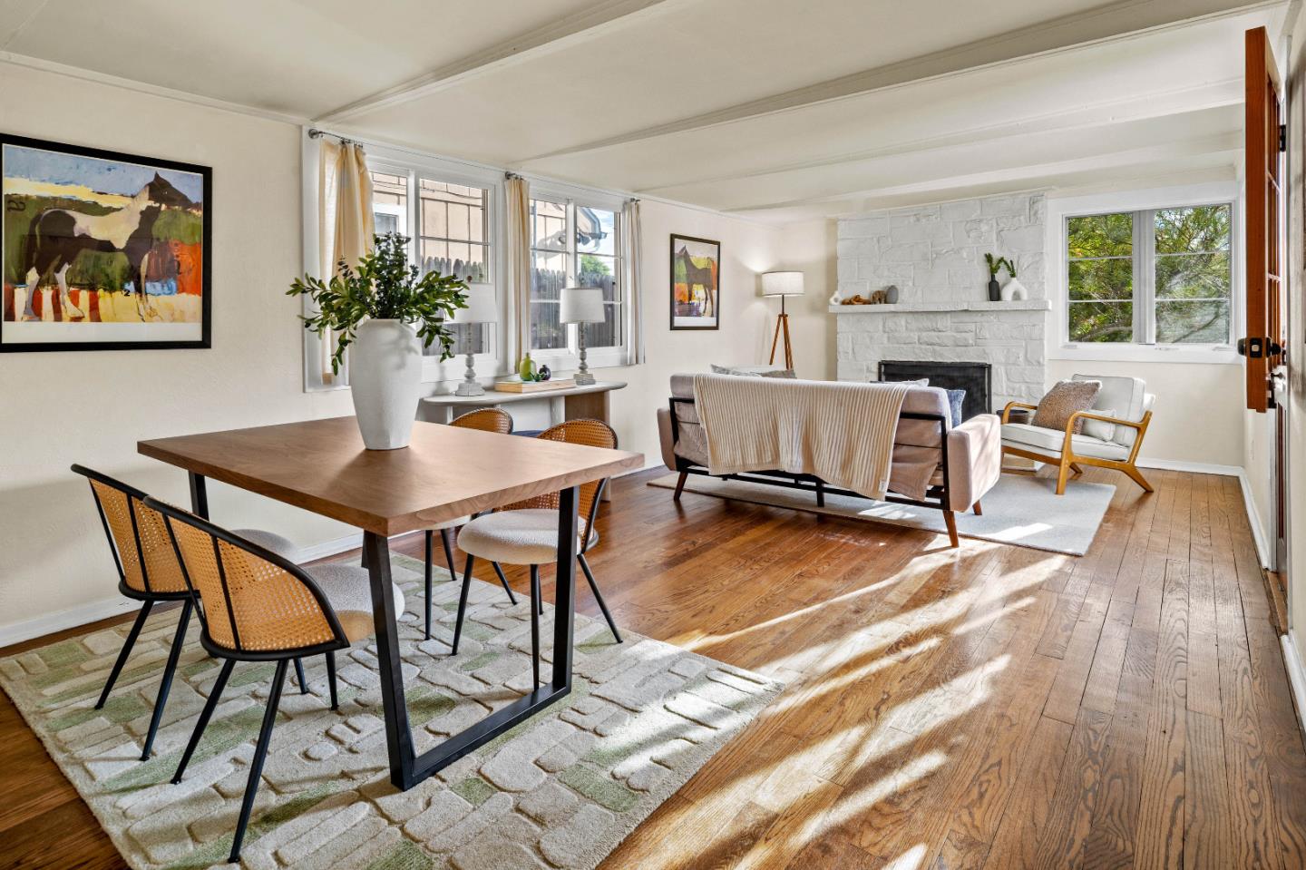 Front Image Thumbnail for ML82028972