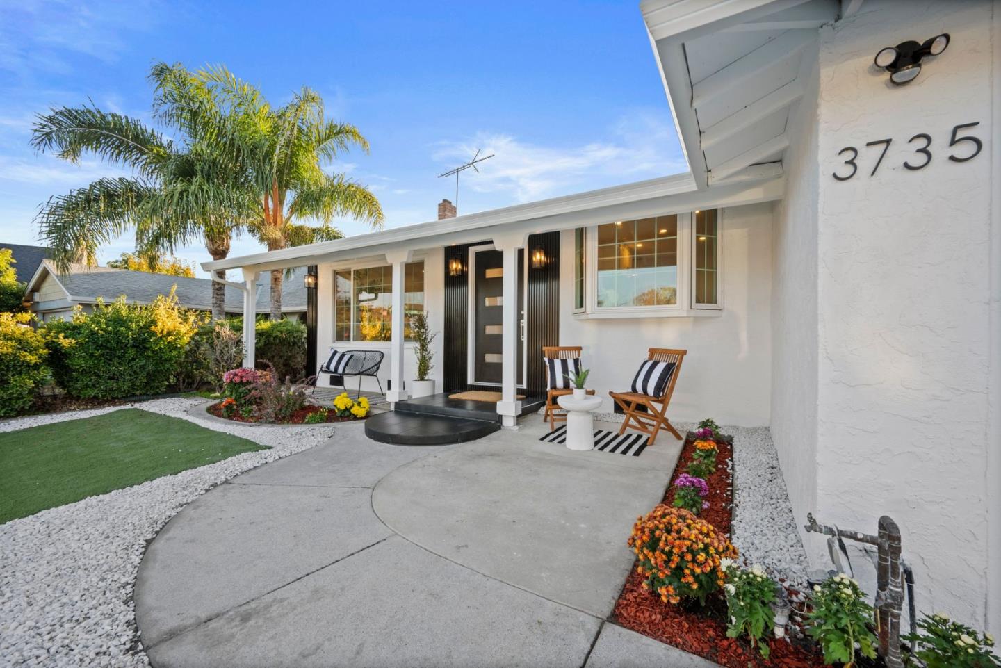 Front Image Thumbnail for ML82029079