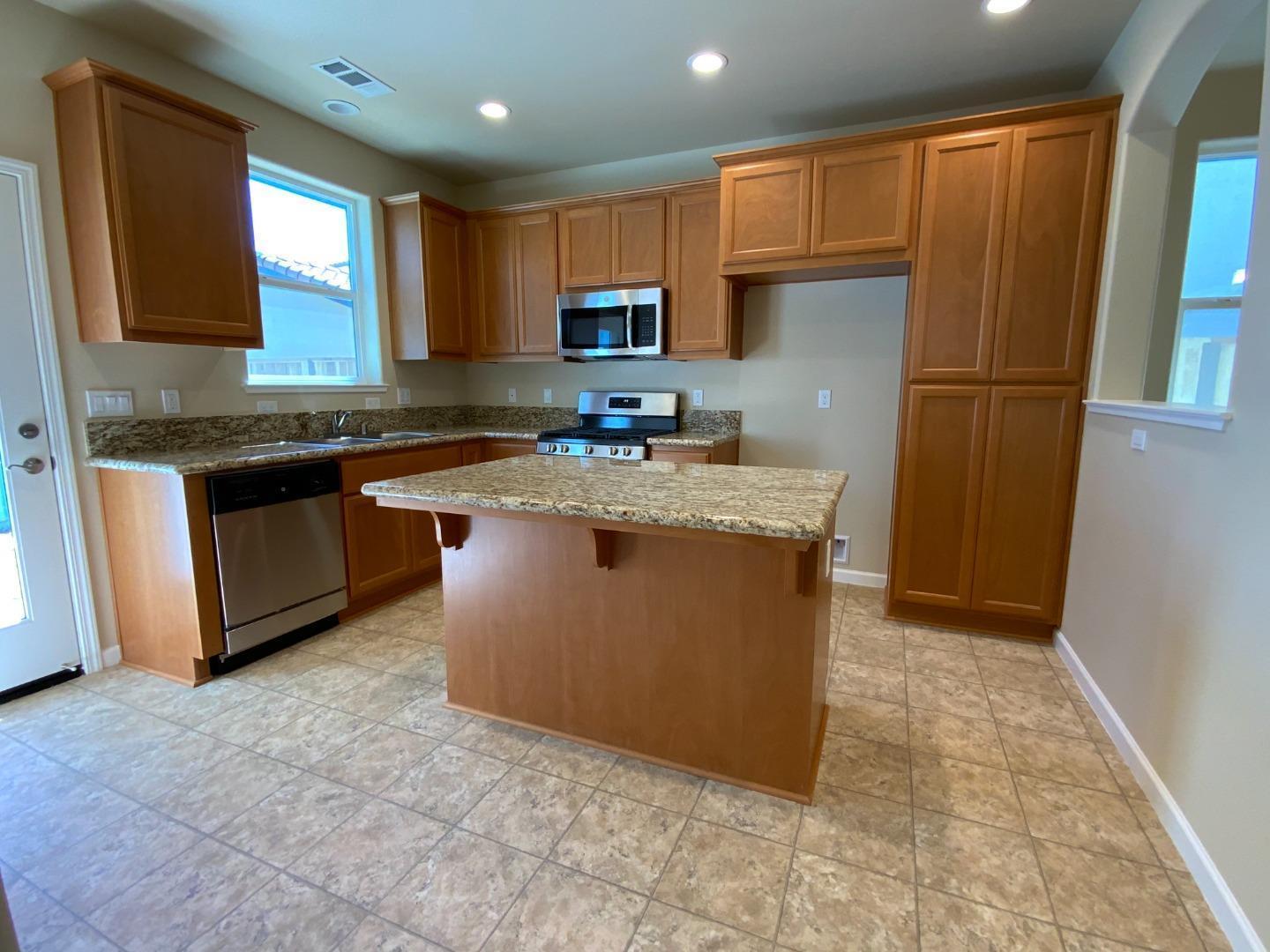 Front Image Thumbnail for ML82029103