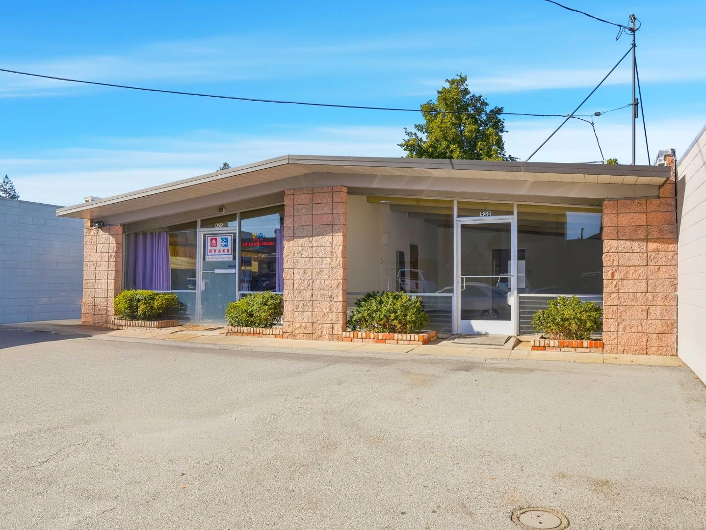 Front Image Thumbnail for ML82029152