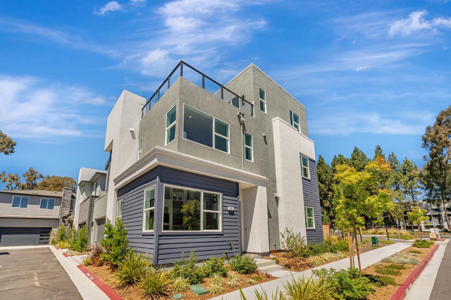 Front Image Thumbnail for ML82029210