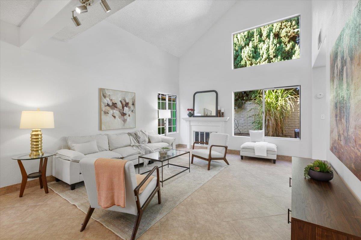 Front Image Thumbnail for ML82029222