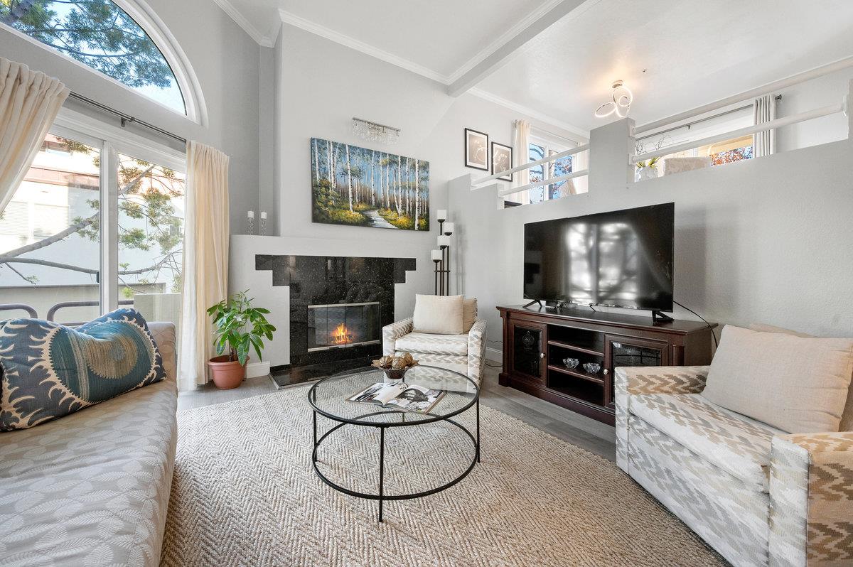 Front Image Thumbnail for ML82029284