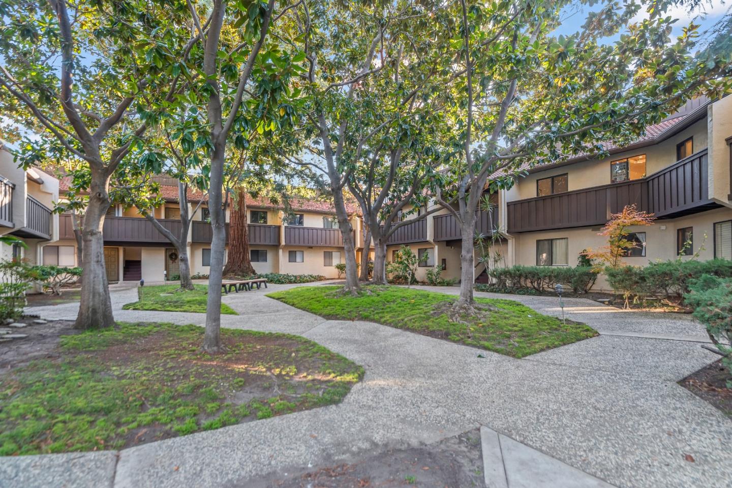 Front Image Thumbnail for ML82029308