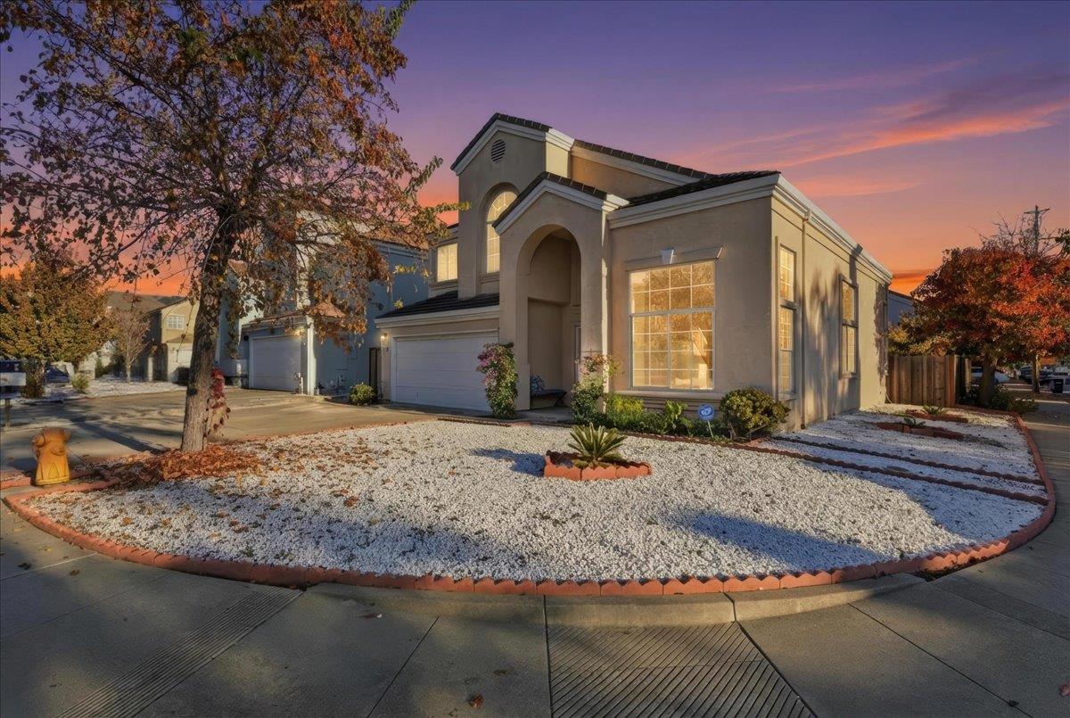 Front Image Thumbnail for ML82029428