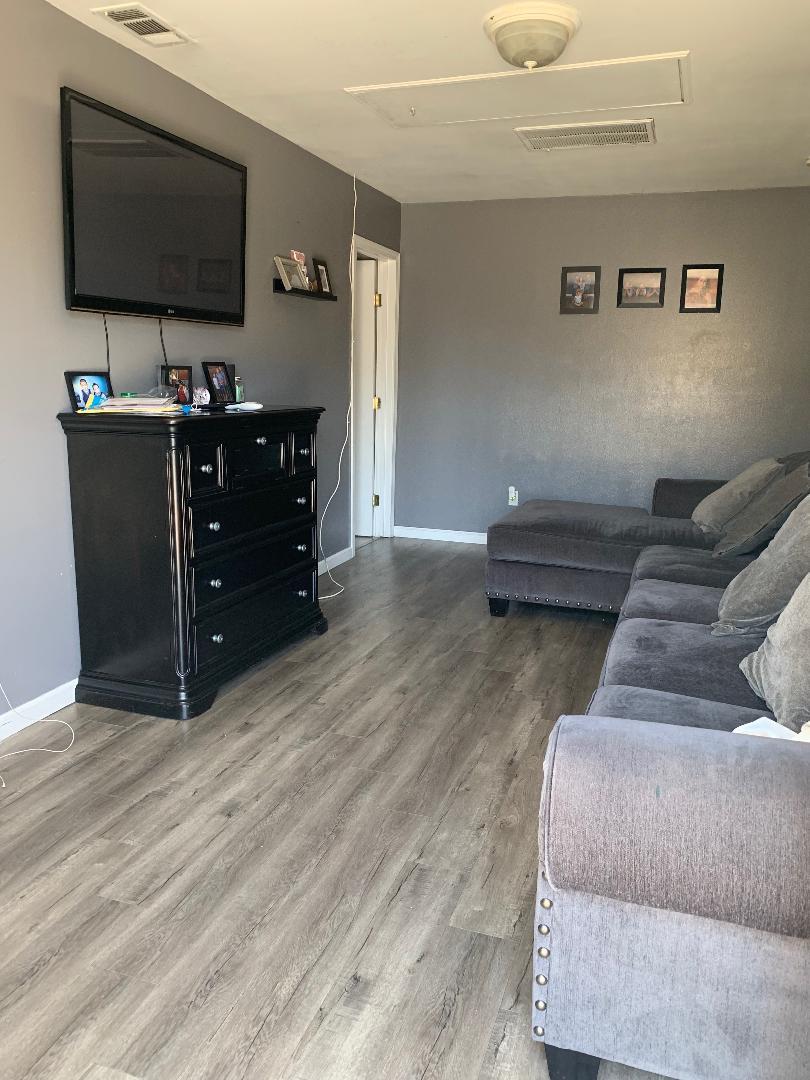 Front Image Thumbnail for ML82029450