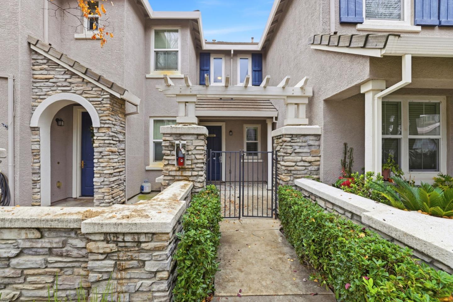 Front Image Thumbnail for ML82029517