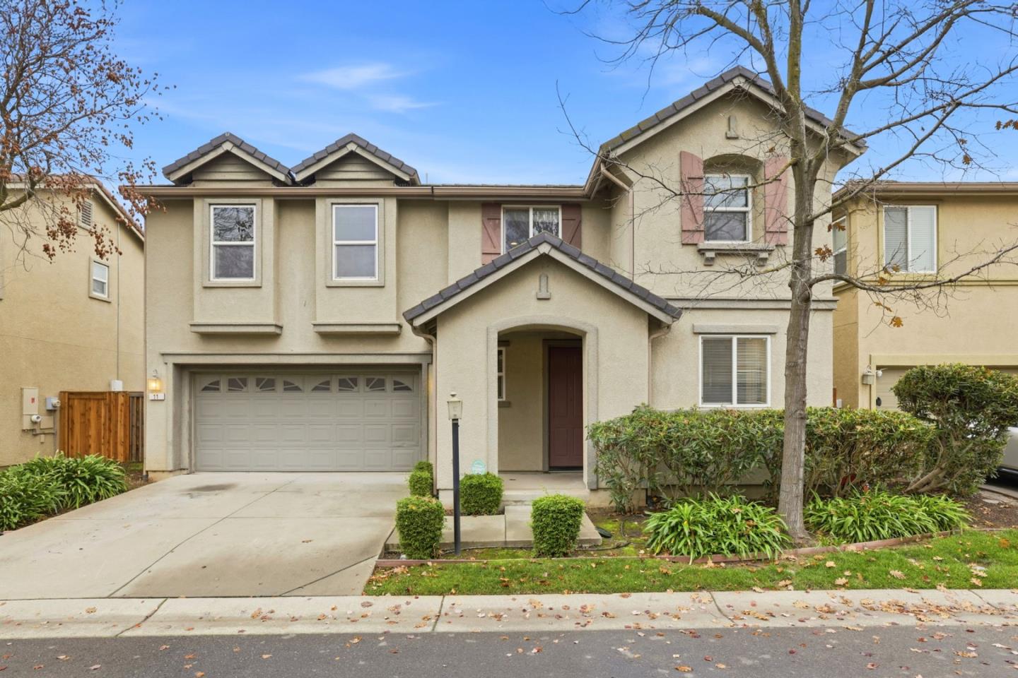 Front Image Thumbnail for ML82029518