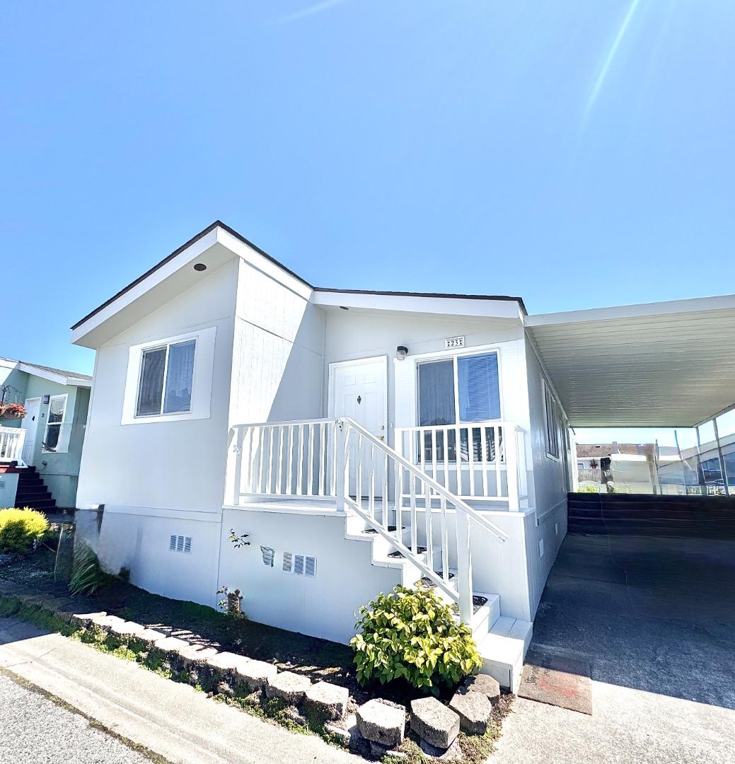 Front Image Thumbnail for ML82029557