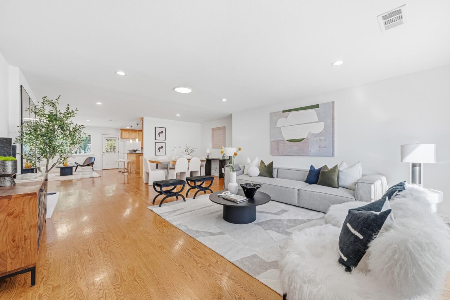 Front Image Thumbnail for ML82029639