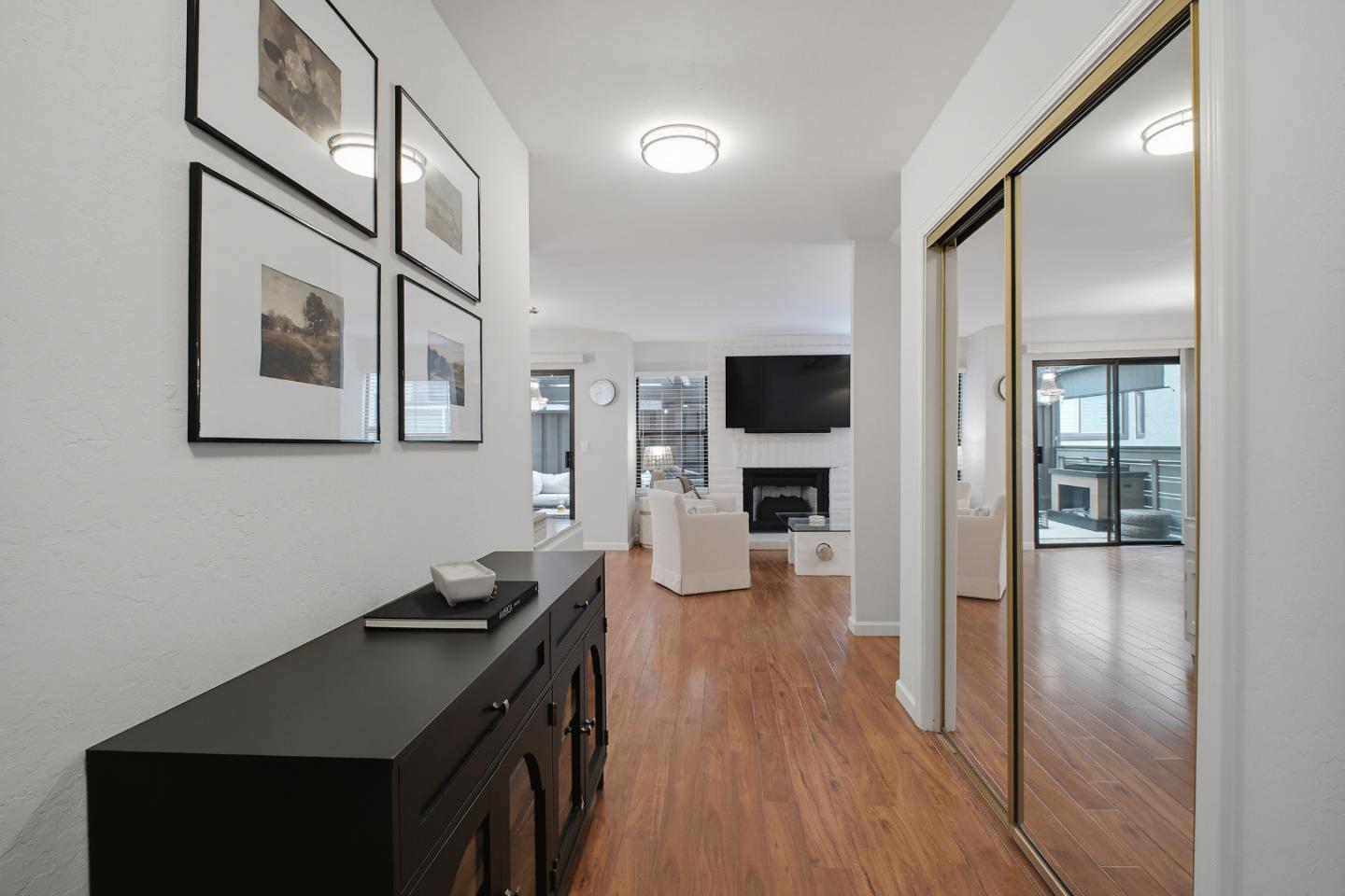 Front Image Thumbnail for ML82029648