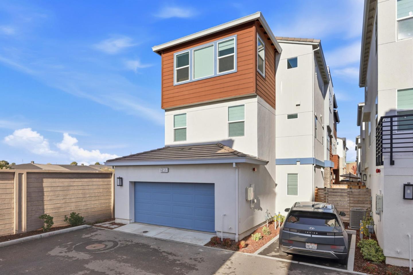 Front Image Thumbnail for ML82029785