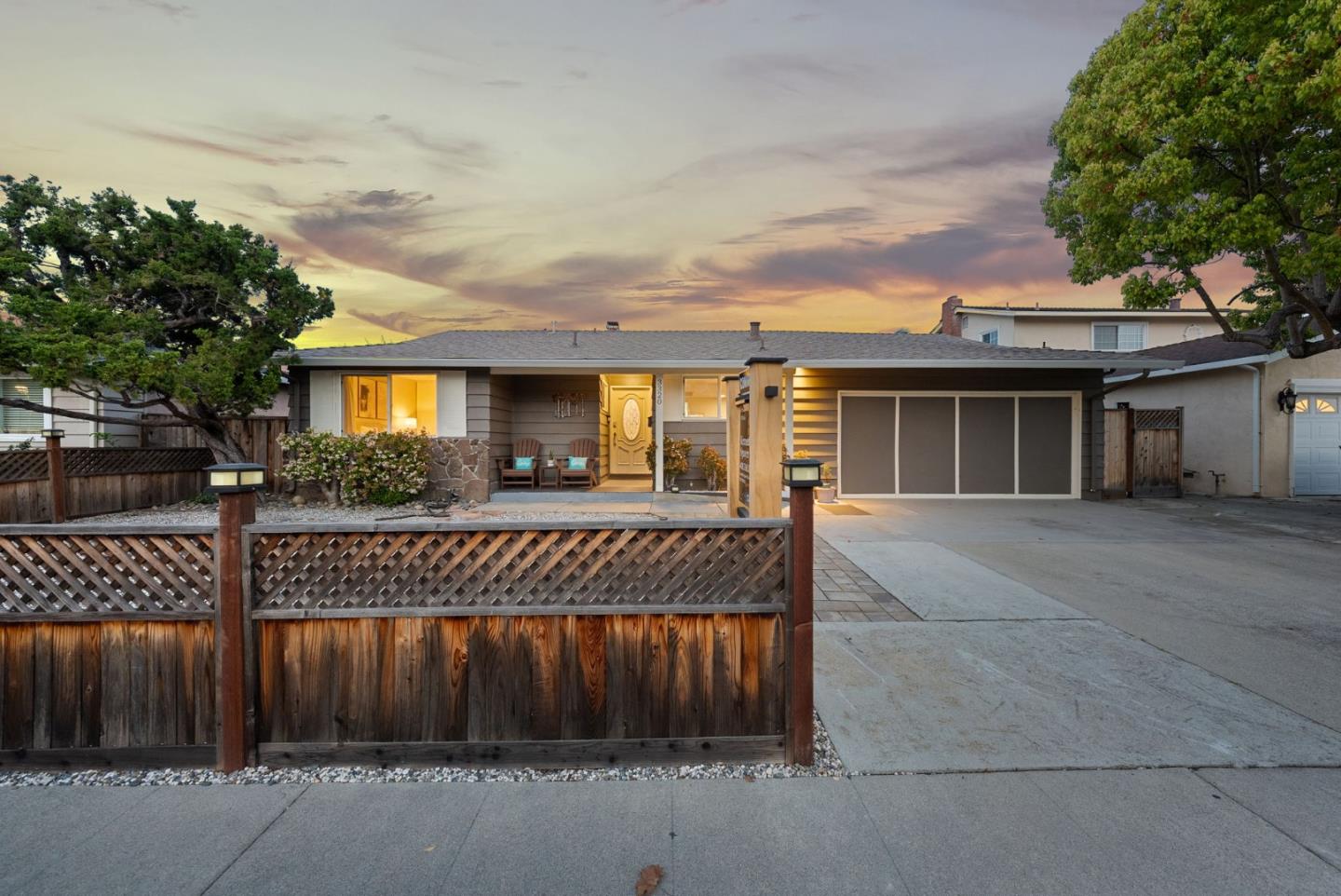 Front Image Thumbnail for ML82029820