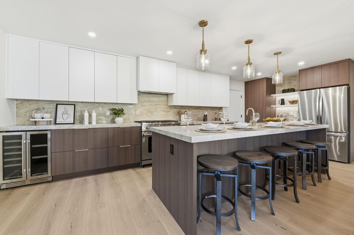 Front Image Thumbnail for ML82029845