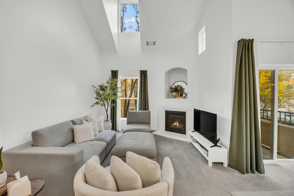 Front Image Thumbnail for ML82029880