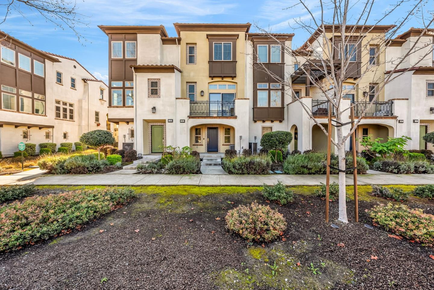 Front Image Thumbnail for ML82029887