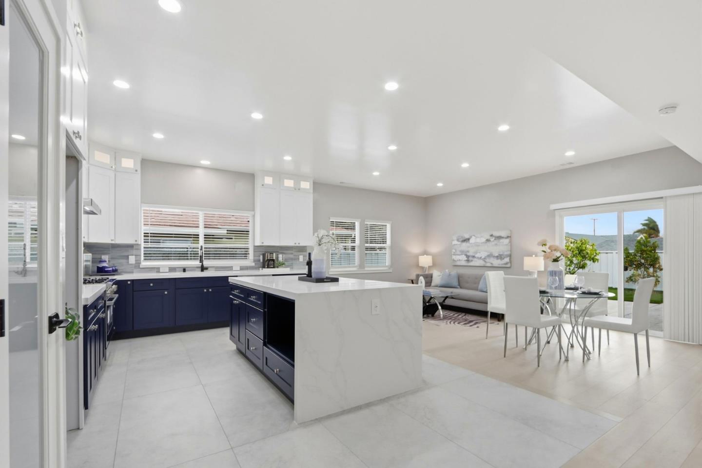 Front Image Thumbnail for ML82029905