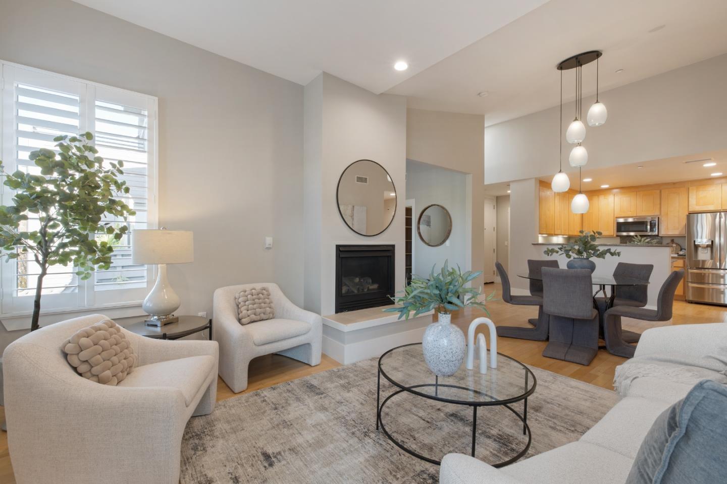 Front Image Thumbnail for ML82029951