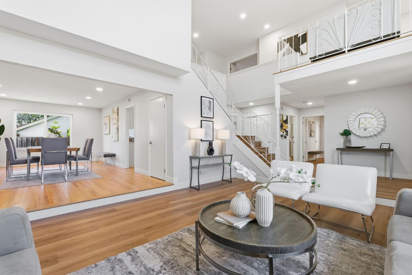 Front Image Thumbnail for ML82029987