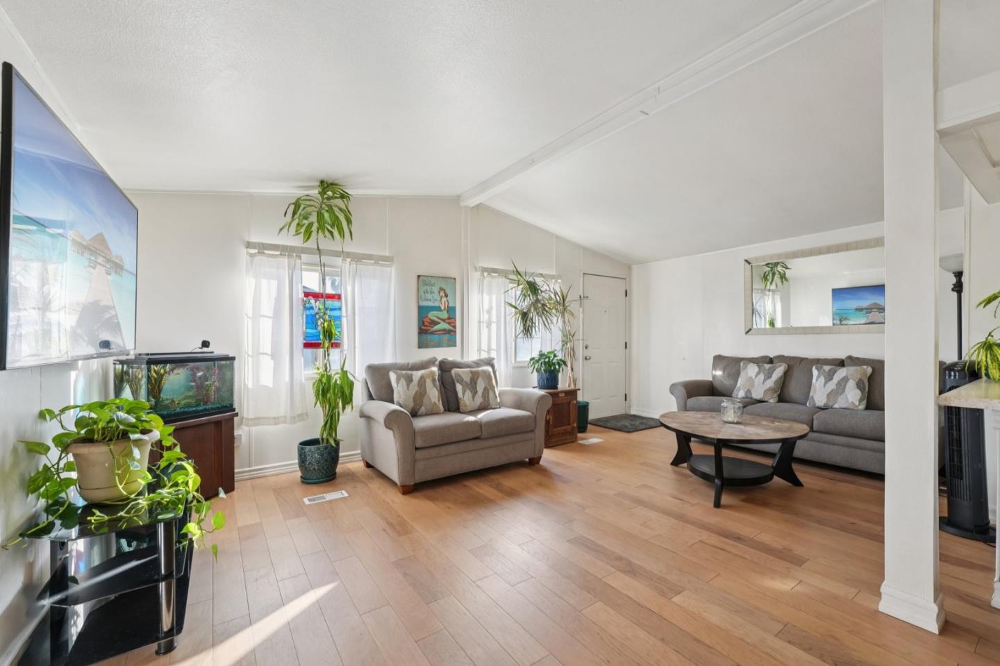 Front Image Thumbnail for ML82030002