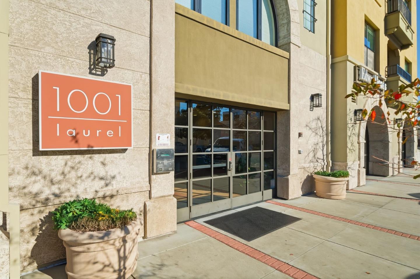 Front Image Thumbnail for ML82030043