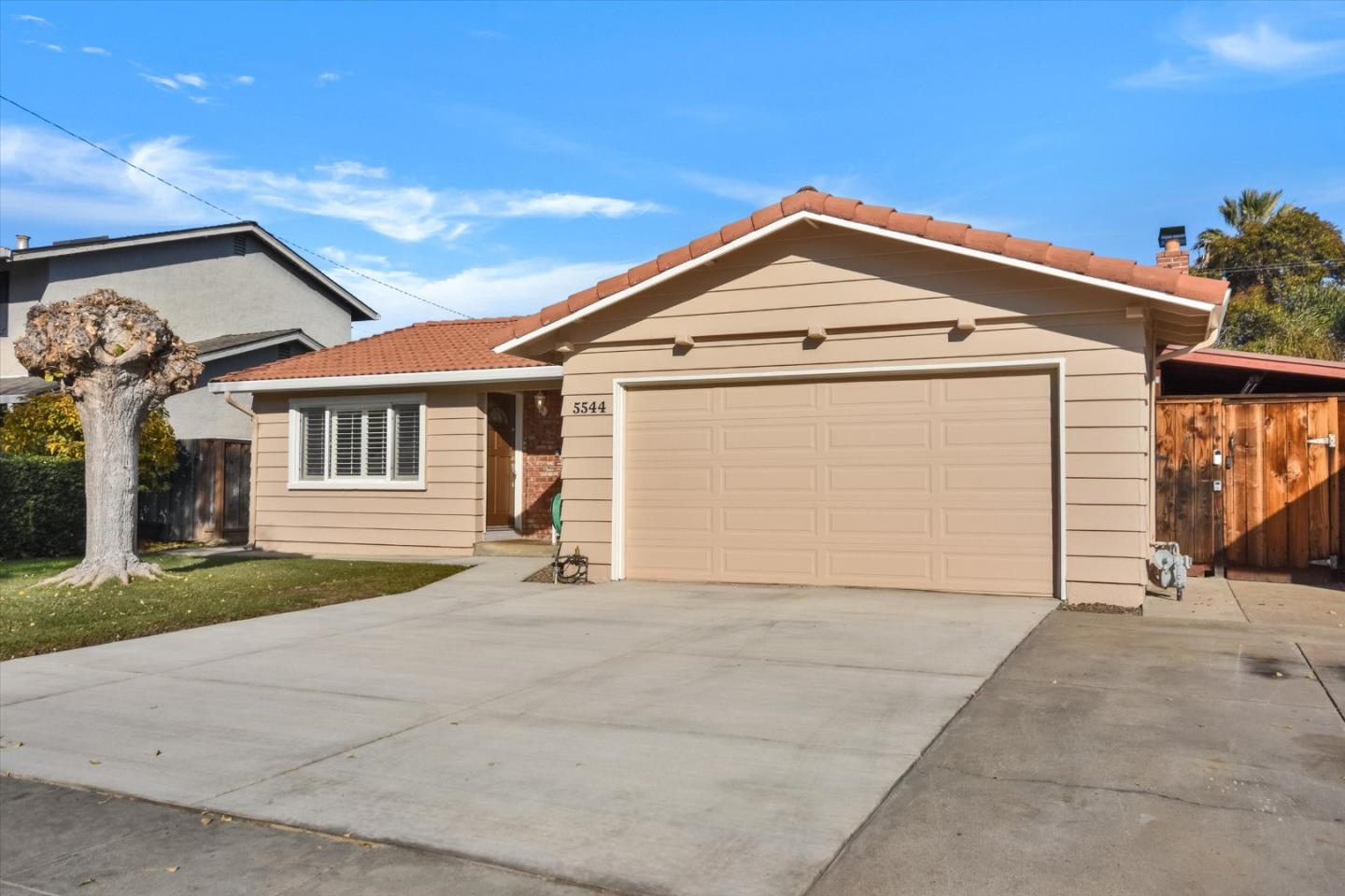 Front Image Thumbnail for ML82030144