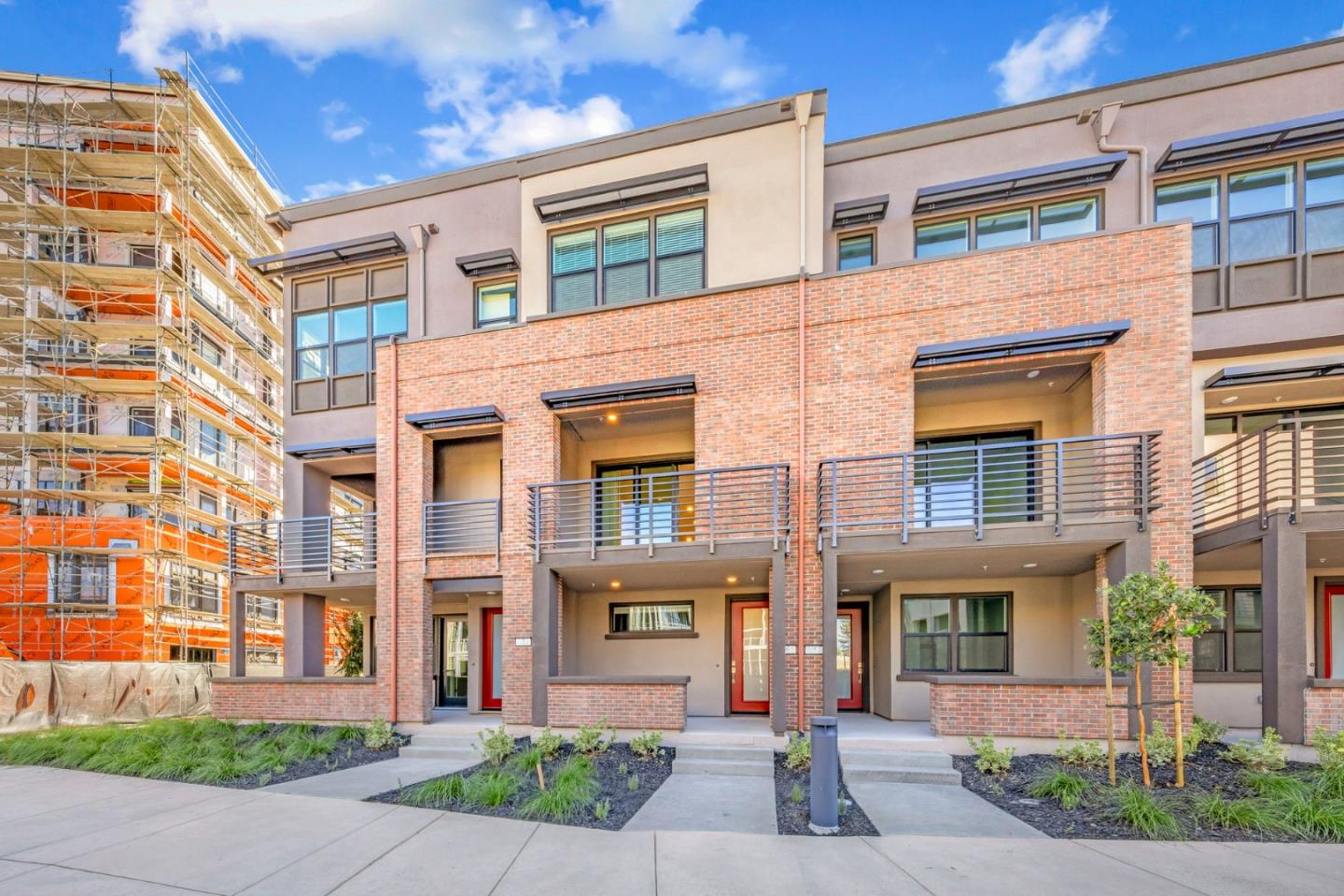 Front Image Thumbnail for ML82030157