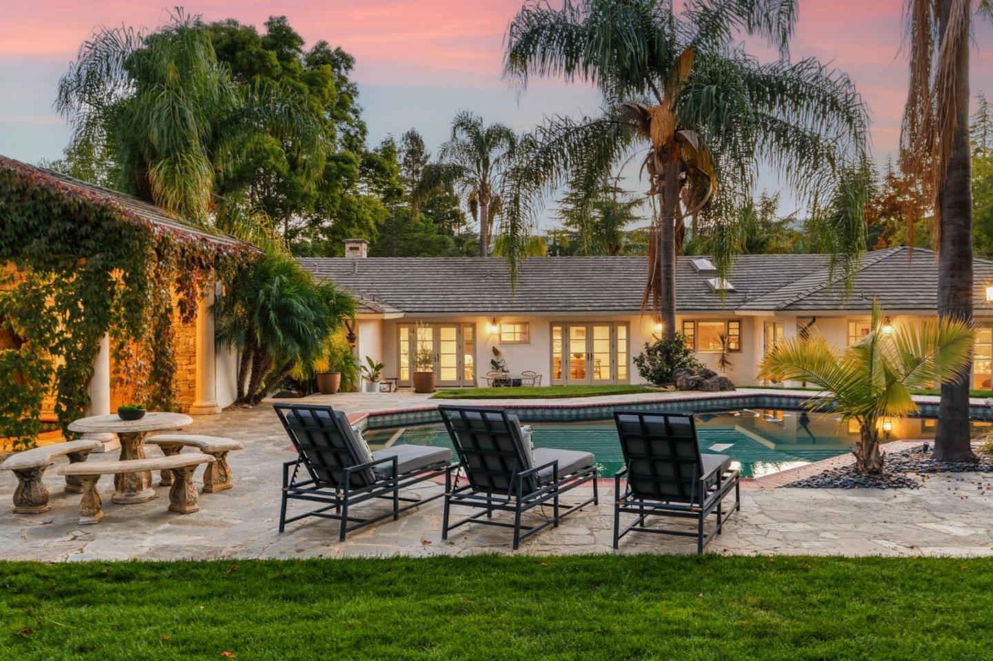 Front Image Thumbnail for ML82030200