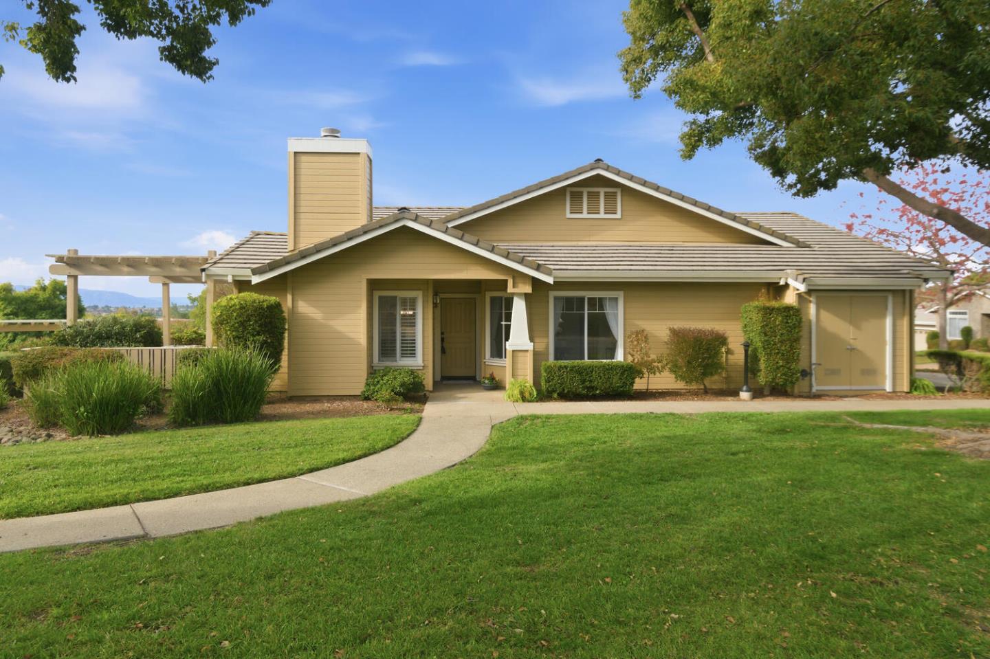 Front Image Thumbnail for ML82030252