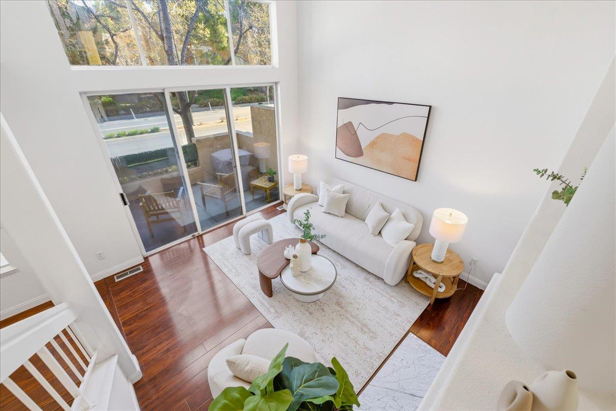 Front Image Thumbnail for ML82030333