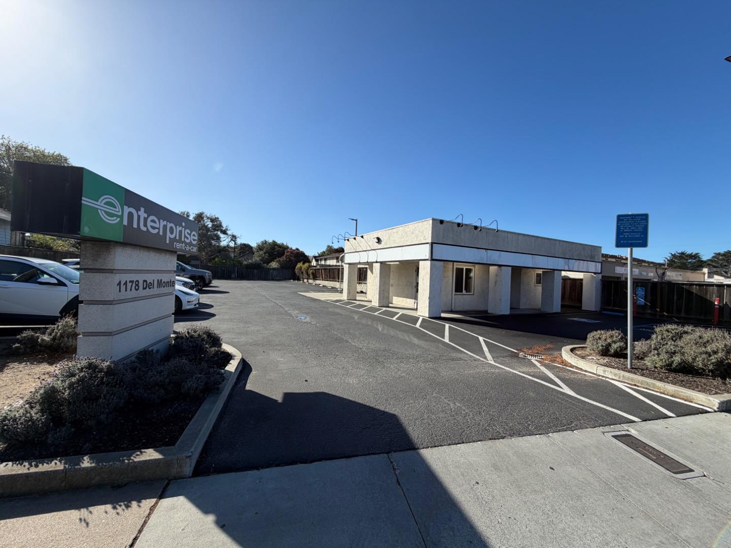 Front Image Thumbnail for ML82030349