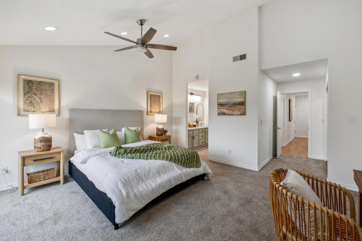 Front Image Thumbnail for ML82030355