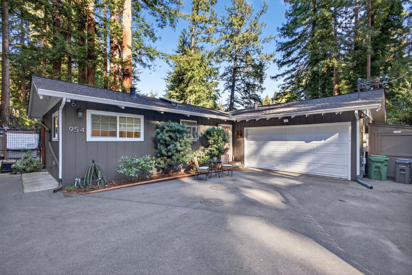 Front Image Thumbnail for ML82030441