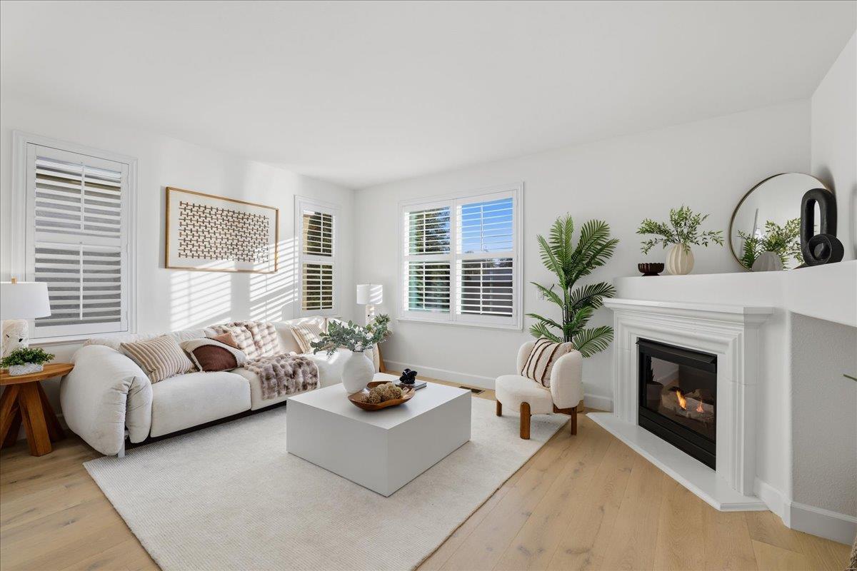 Front Image Thumbnail for ML82030447